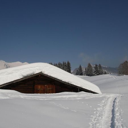 Alpengasthof Almrose Im Heutal Unken Exteriér fotografie