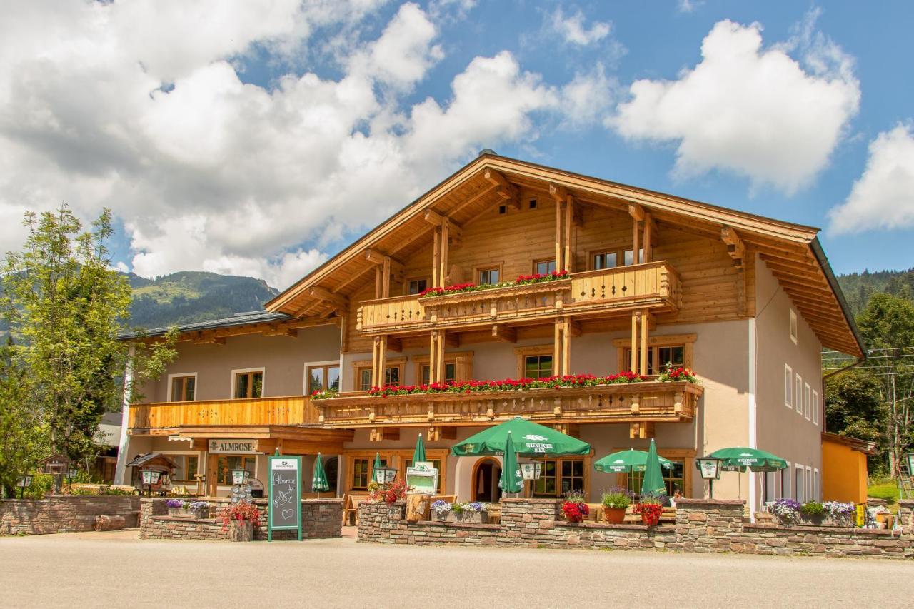 Alpengasthof Almrose Im Heutal Unken Exteriér fotografie